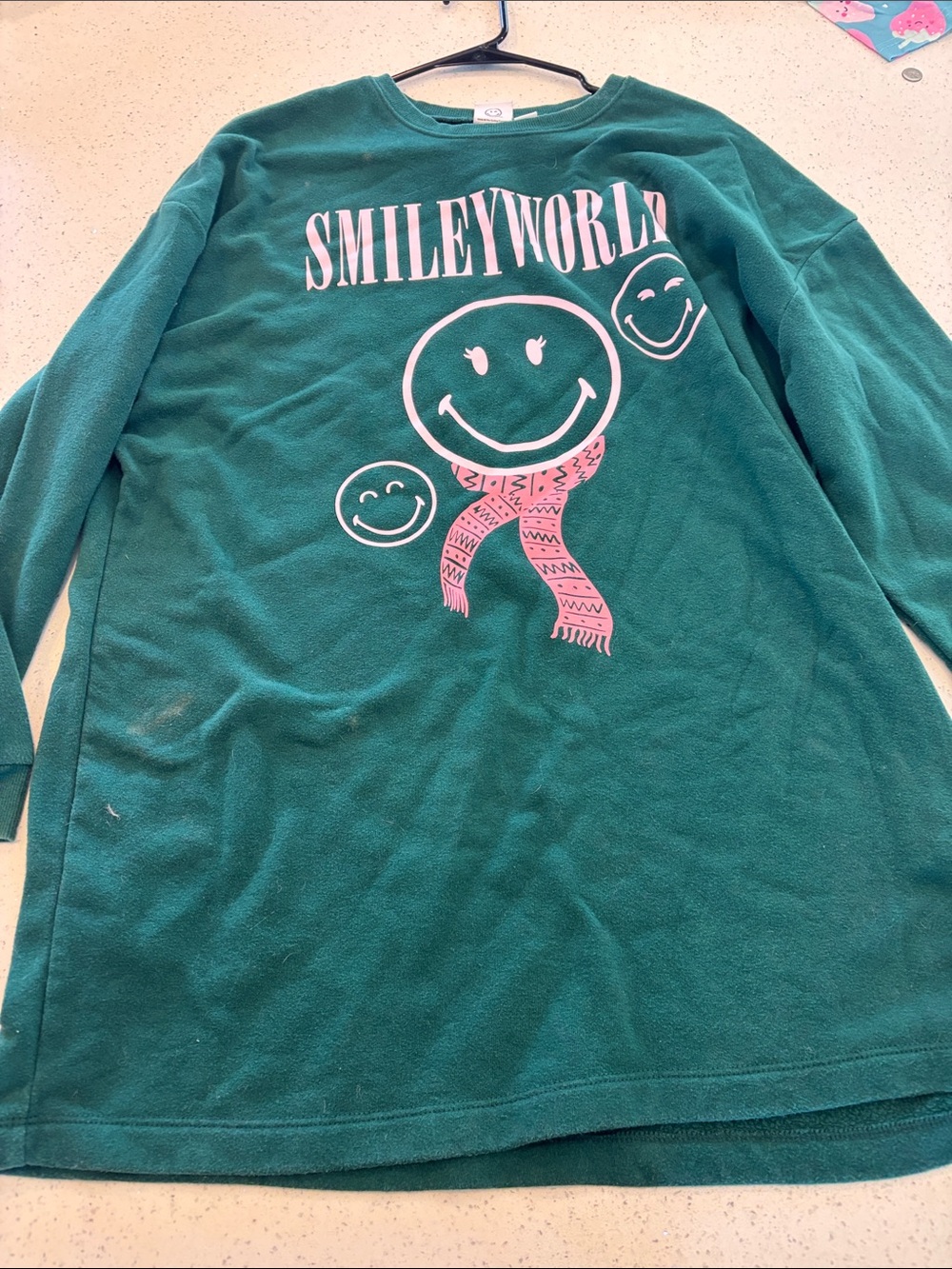 Smileyworld Green Long-Sleeve Sleep Shirt with Pink Graphic
